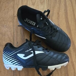 Joma Black Soccer Cleats